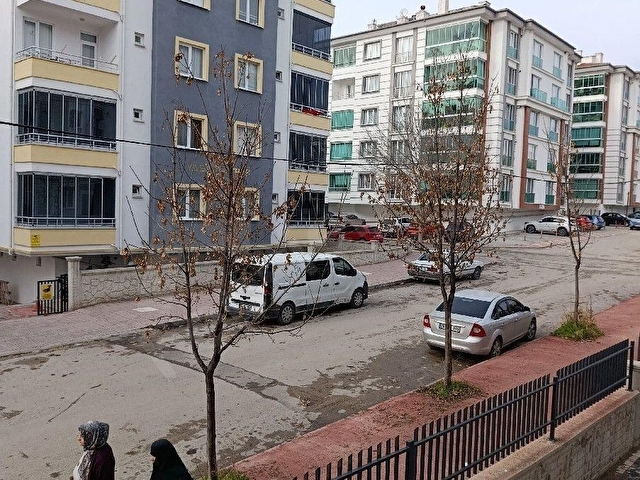 KAYA EMLAKTAN KİRALİK 1+1 DAİREEŞYASIZ - Görsel 4
