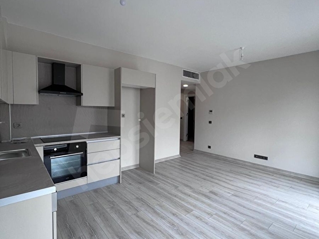 ICONICDEN MEYDAN ARDIÇLI SİT. MEYDAN CEPHE SATILIK 1+1 DAİRE