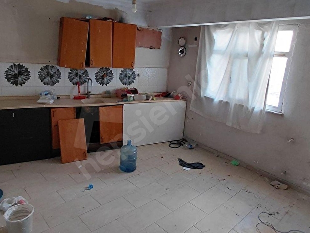 Lider Emlaktan  SATILIK  MÜSTAKİL  175 M2   2+1 BAHÇELİ BALKONLU TERASLI  TEK ARAÇ OTOPARKLI  DAİRE - Görsel 9