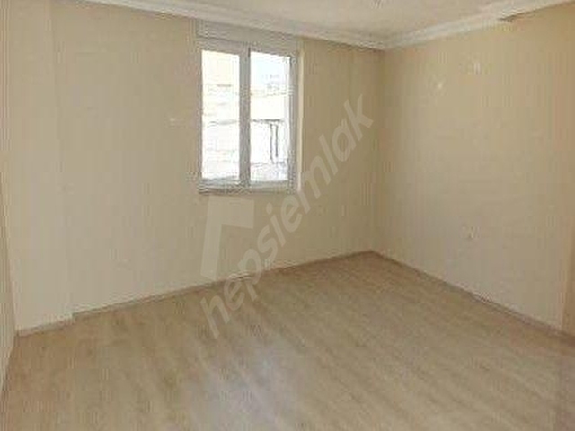 YÜKSEK ALAN MAHALLESİNDE MERKEZİ KONUMDA 2+1 AYRI MUTFAKLI DAİRE - Görsel 10