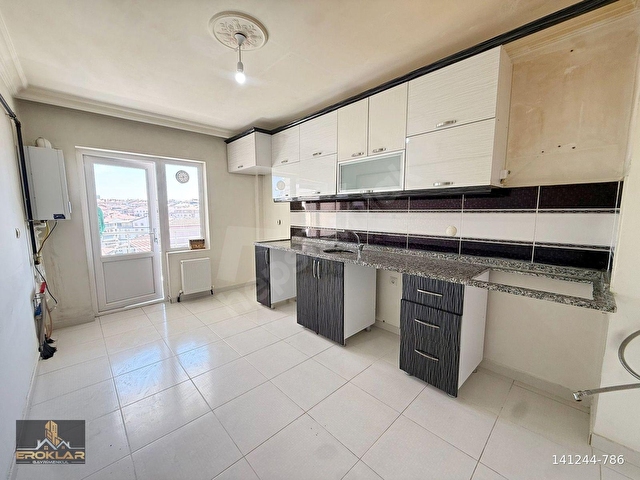 EROKLARDAN ANKARA MANZARALI TERAS BALKON ÇİFT BANYO BOŞ 3+1