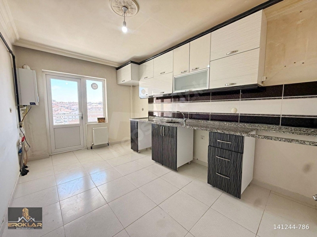 EROKLARDAN ANKARA MANZARALI TERAS BALKON ÇİFT BANYO BOŞ 3+1 - Görsel 4