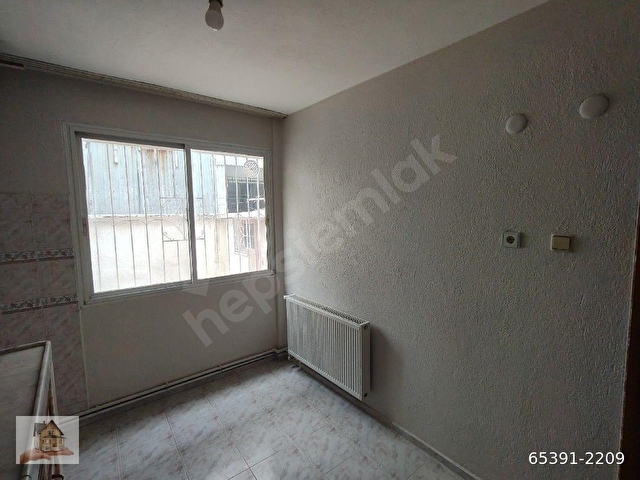 HALİL EMLAK TAN YÜKSEK GİRİŞ DOĞAL GAZLİ BOYALI TEMİZ 2+1 90 M2 17 000 TL - Görsel 4