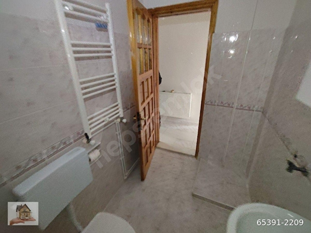 HALİL EMLAK TAN YÜKSEK GİRİŞ DOĞAL GAZLİ BOYALI TEMİZ 2+1 90 M2 17 000 TL - Görsel 23