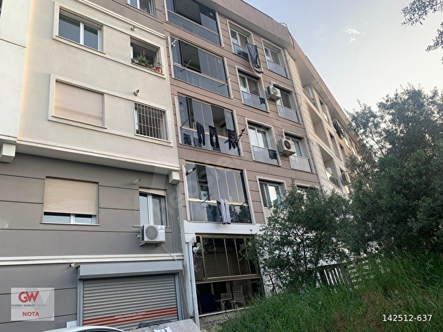 Gaziemir Merkeze 500 metre Açık ve Kapalı Otoparklı Geniş Daire - Görsel 3