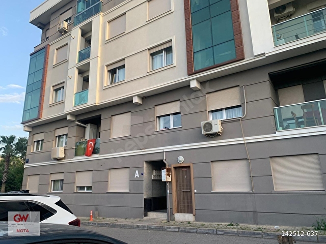 Gaziemir Merkeze 500 metre Açık ve Kapalı Otoparklı Geniş Daire