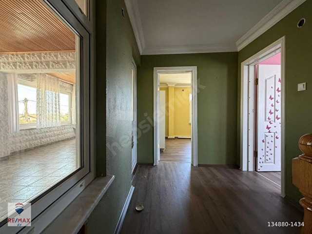 Satılık 3+1 Müstakil Ev Bahçe ve Kapalı Teras REMAX AY - Görsel 11