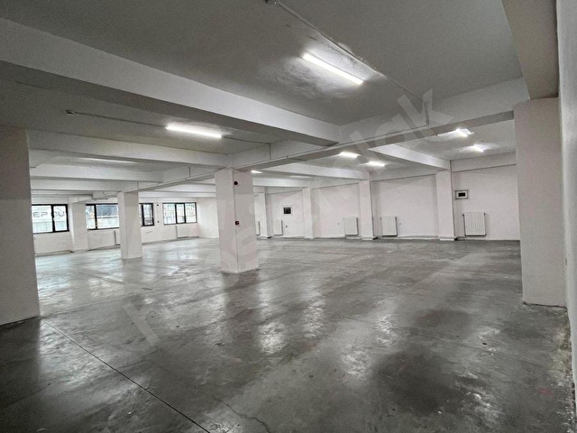 Merter Keresteciler Set Altında 400m2 Yük Asansörlü İşyeri - Görsel 7