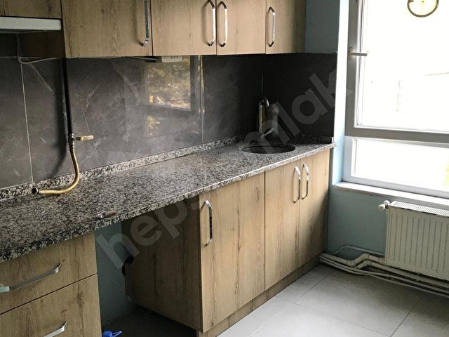 KOCA SİNAN MAHALLESİNDE DOĞALGAZ KOMBİLİ ANA CADDE ÜZERİNDE 3+1 KİRALIK DAİRE - Görsel 3