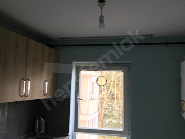 KOCA SİNAN MAHALLESİNDE DOĞALGAZ KOMBİLİ ANA CADDE ÜZERİNDE 3+1 KİRALIK DAİRE - Görsel 4