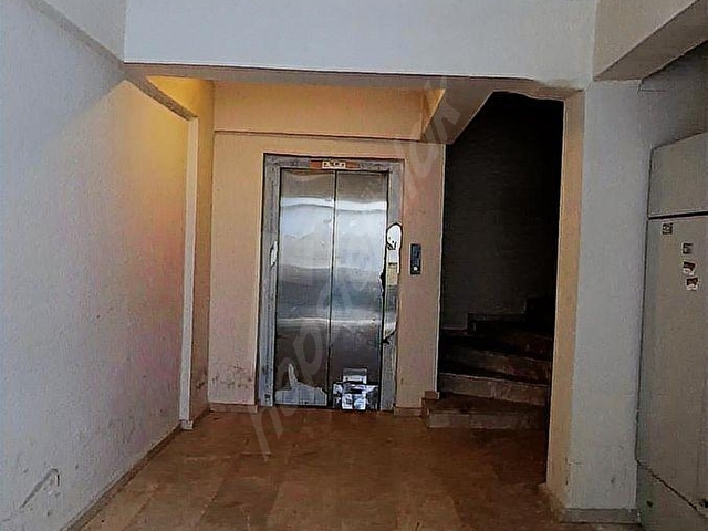 Namık Kemal Mahallesinde kiralık eşyalı otoparklı 1+1 daire !! - Görsel 11