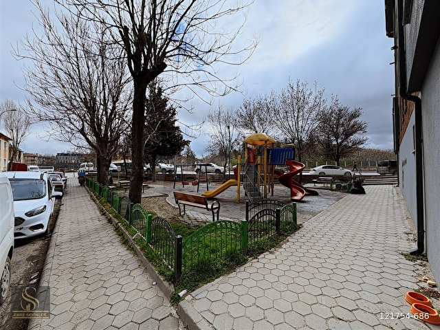 SEVİNÇERDEN SÜTLÜCE ÜNİ. YANI ARA KAT LÜX EŞYALI 1+1 KİRALIK - Görsel 27