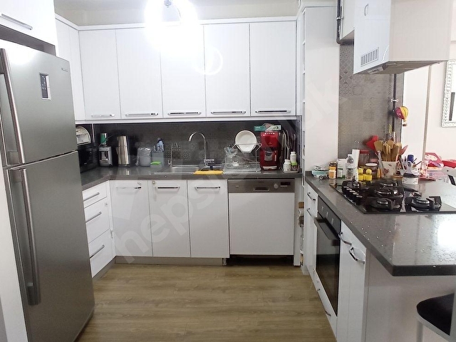 göztepe 77 sk amerikan kolej yakını masrafsız 3+1 sahile yakın - Görsel 12