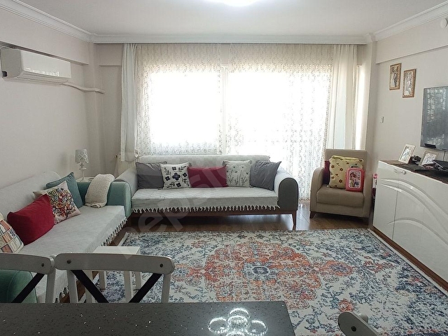 göztepe 77 sk amerikan kolej yakını masrafsız 3+1 sahile yakın