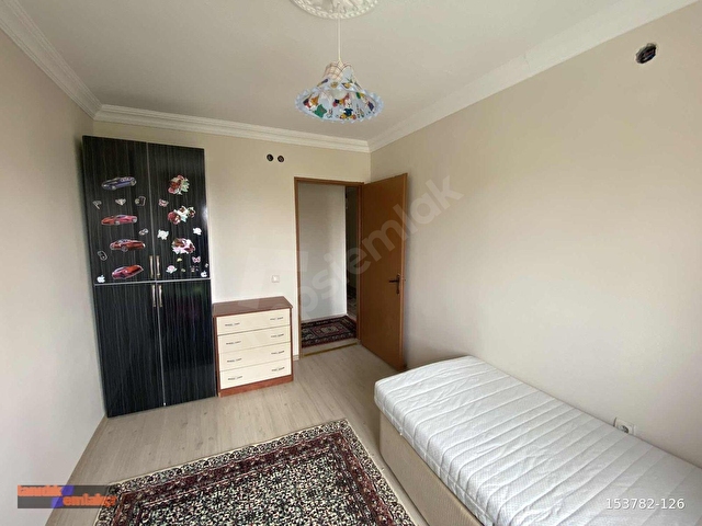 TANIDIK EMLAKÇI BOR TOKİDE 3+1 EŞYALI DAİRE SATIYOR - Görsel 22