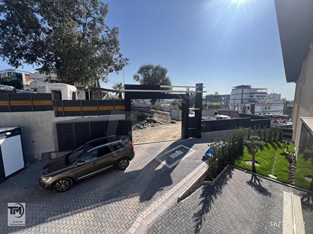 ŞEHRİN MERKEZİNDE LÜKS KİRALIK VİLLA - Görsel 29