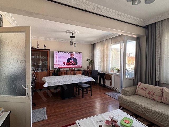 Karataş Barbaros’ta 3+1 | 120 m² | Ara Kat | Doğalgazlı | Çift Cephe Ferah Daire