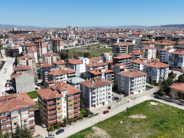 PROMA dan BATIKENT MAH.SİTE İÇİNDE BALKONLU ASANSÖRLÜ 3+1 DAİRE - Görsel 4