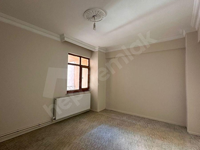 MEDRESE ALİBEY MAH. TAŞLIK CAMİİ ARKASINDA 3+1 KİRALIK DAİRE - Görsel 7