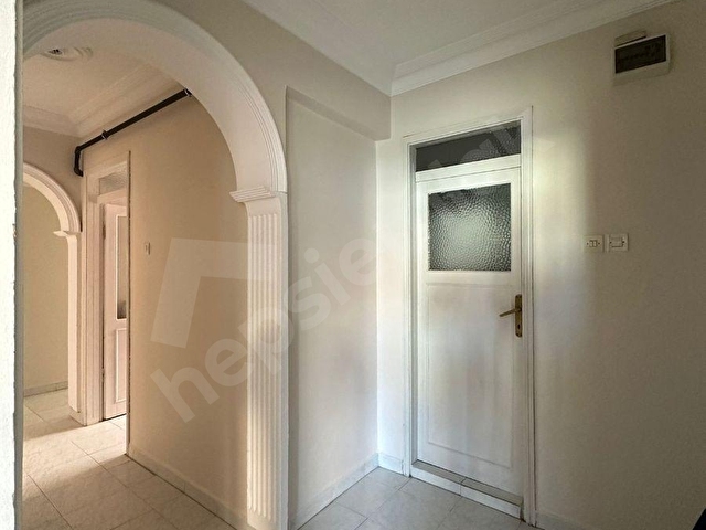 MEDRESE ALİBEY MAH. TAŞLIK CAMİİ ARKASINDA 3+1 KİRALIK DAİRE - Görsel 15