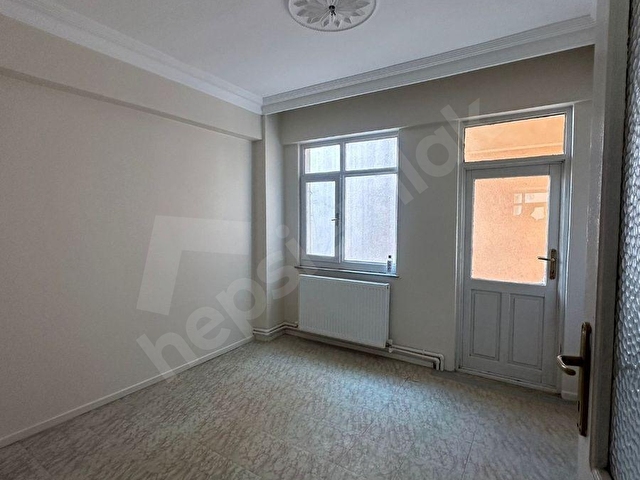 MEDRESE ALİBEY MAH. TAŞLIK CAMİİ ARKASINDA 3+1 KİRALIK DAİRE - Görsel 5