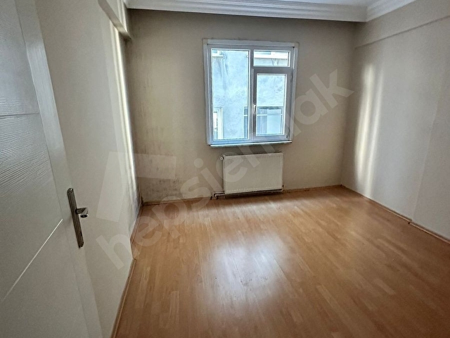 UYGUN EMLAKTAN KİRALIK ARA KAT 3+1 130 M2 DAİRE GÜNGÖRENDE - Görsel 14