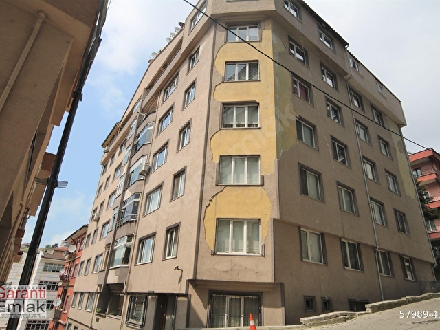 ZONGULDAK GARANTİ EMLAKTAN ÇARŞI MERKEZDE DENİZ VE ŞEHİR MANZARALI 2+1 SATILIK DAİRE