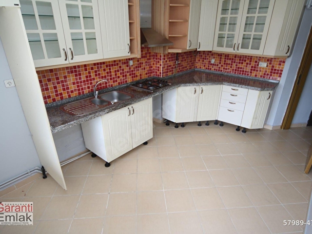 ZONGULDAK GARANTİ EMLAKTAN ÇARŞI MERKEZDE DENİZ VE ŞEHİR MANZARALI 2+1 SATILIK DAİRE - Görsel 26