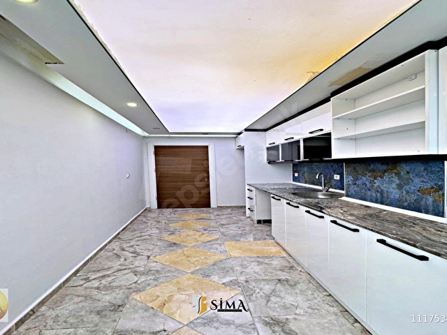 BUTİK SİTE İÇİ EBEVEYN BANYOLU KAPALI OTOPARKLI METROBÜSE 5 DK - Görsel 11