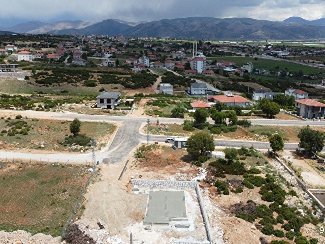 ALİ TOSUNDAN EN KIYMETLİ BÖLGEDE PARK MANZARALI 336M² ARSA - Görsel 7