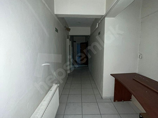 BAĞCILAR DAĞYOLU CADDE ÜSTÜ 240m2 KİRALIK OFİS - Görsel 3