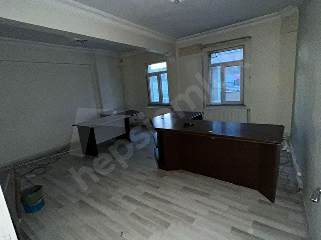 BAĞCILAR DAĞYOLU CADDE ÜSTÜ 240m2 KİRALIK OFİS - Görsel 5