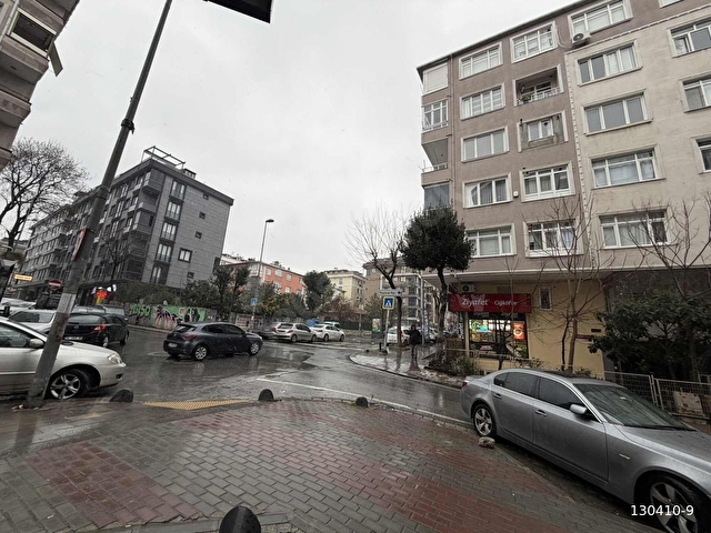 KÜÇÜKÇEKMECE CENNET MAHALLESİ CADDEDE METROBÜSE 2 DK SATILIK 2+1 - Görsel 26