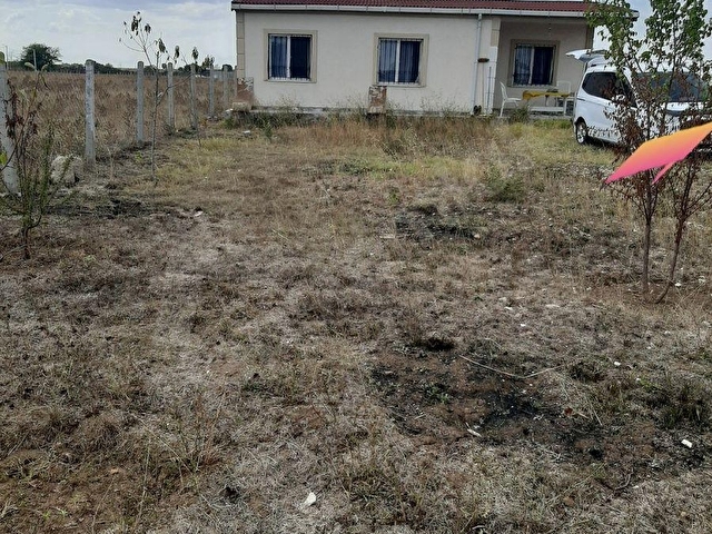 LÜLEBURGAZ KARAAĞAÇTA YENİ EŞYALI MÜSTAKİL BAHÇELİ EV ARSASI 501 M2 - Görsel 4