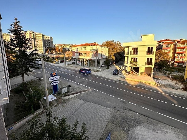 HANEDEN ALTINOVA MAH 3+1 EBEVEYN BANYOLU ARA KAT EŞYALI DAİRE - Görsel 10