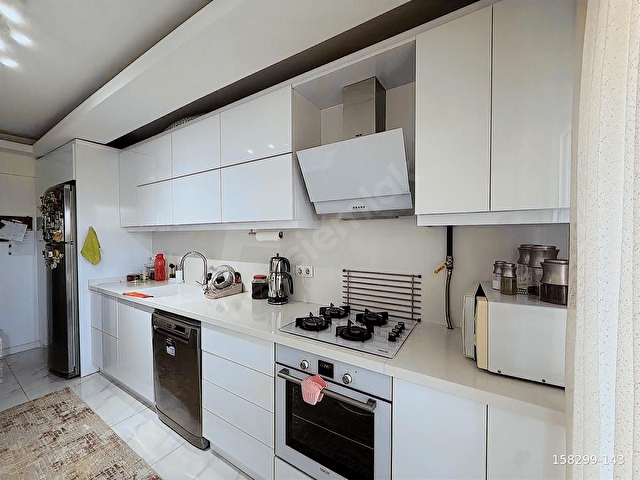 ÖZMERT TEN 3+1 ARAKAT İÇİ TADİLATLI METRO YAKINI SATILIK DAİRE - Görsel 7