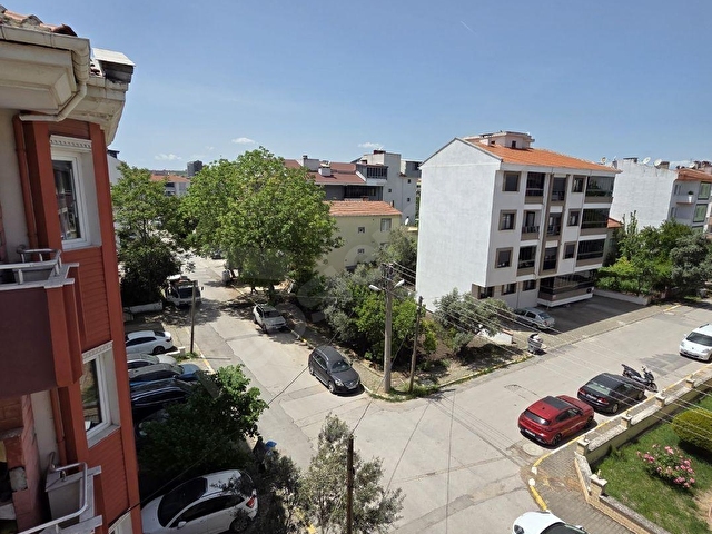 BAHÇELİEVLER MAHALLESİNDE GENİŞ 4 KAT 3+1 KİRALIK DAİRE - Görsel 5