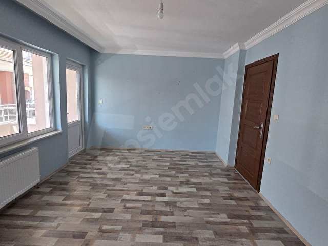 BAHÇELİEVLER MAHALLESİNDE GENİŞ 4 KAT 3+1 KİRALIK DAİRE - Görsel 21
