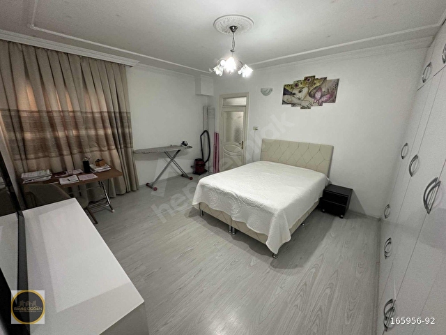Kahvelipınarda Park Manzaralı, Bakımlı 3 Katlı Satılık Bina - Görsel 11