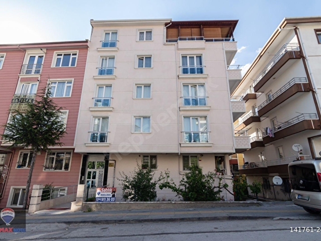 İstasyon Mahallesinde Teras Dubleks Satılık 4+1 Daire