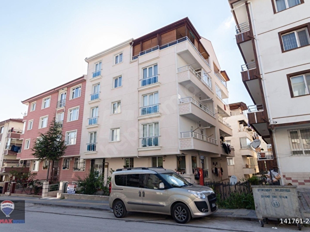 İstasyon Mahallesinde Teras Dubleks Satılık 4+1 Daire - Görsel 2