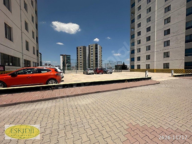 BAĞLICA MERMEROĞLU CADDESİNDE KAPALI OTOPARKLI SİTEDE GENİŞ 3+1  DAİRE - Görsel 7