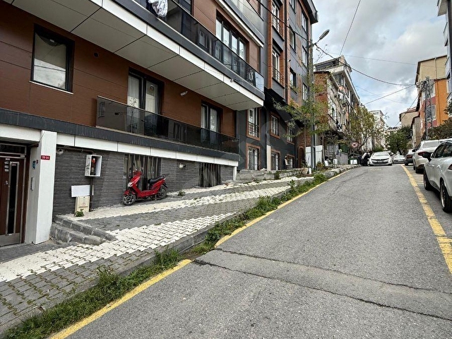 ARNAVUTKÖY MERKEZDE SATILIK ZEMİN KAT DAİRE - Görsel 3