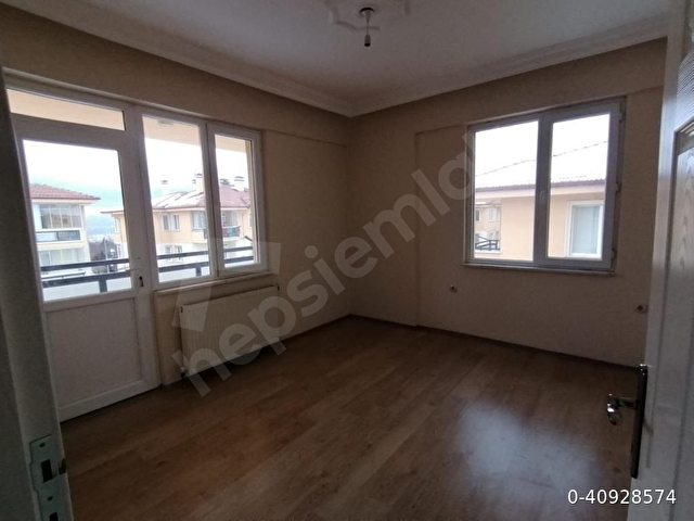 Sahibinden 3+1lüx, özel kapalı garajlı, kilerli, ebeveyn banyolu - Görsel 8