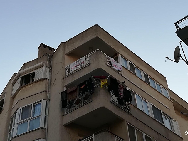 Izmir Bornova 36 Sokakta 110 M2 3 1 Kombili Yapili Kiralik Daire 96323 231 Hurriyet Emlak