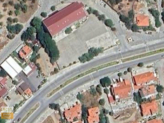 ALAN KAZANIR ! ANA CADDE ÜZERİ YATIRIM DEĞERİ YÜKSEK İMARLI  PARSEL