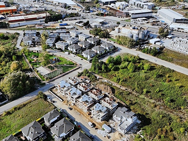 KOCAELİ BAŞİSKELE YENİKÖYDE SİTE İÇERİSİNDE SATILIK VİLLA - Görsel 13