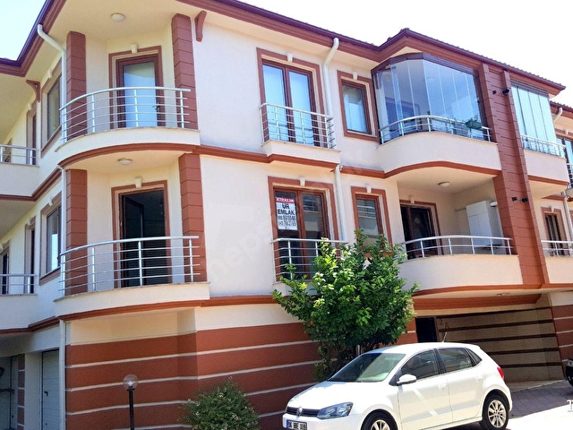 Ur Emlaktan Satilik Daire Serdivan Vatan Mah Kanal Boyu 109568 61 Hurriyet Emlak