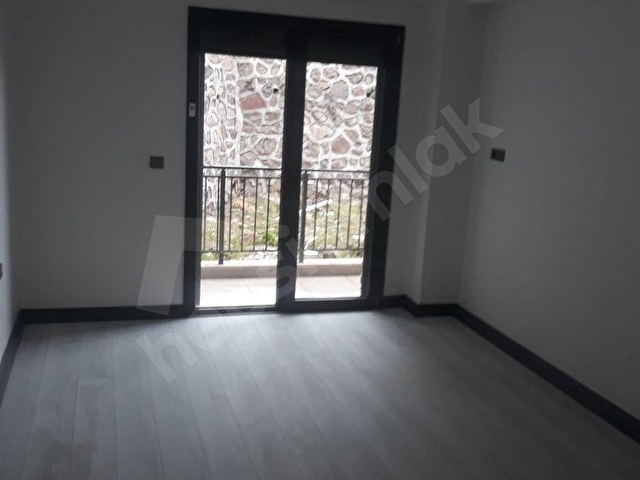 Salihli Cin Emlaktan İzmir Bayraklı Şevket İnce Mah Kiralık 3+1 Doğalgazlı  Daire - Görsel 21