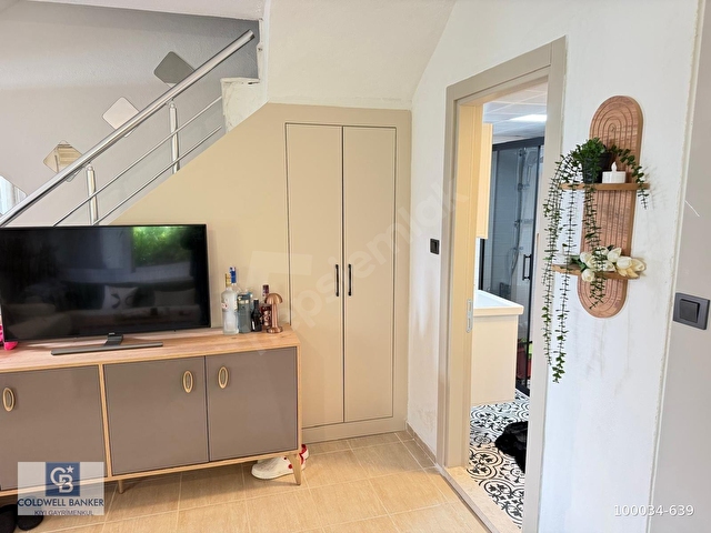 Karaburun Ayıbalığında 3+1 Full Eşyalı Satılık Villa - Görsel 12
